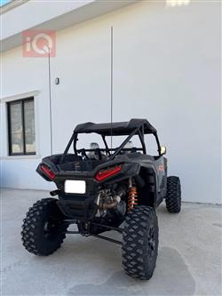 پۆلاریس RZR